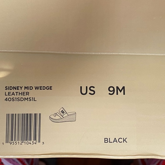 Michael Kors Sidney mid wedge NWT BLACK size 9 - Picture 5 of 5